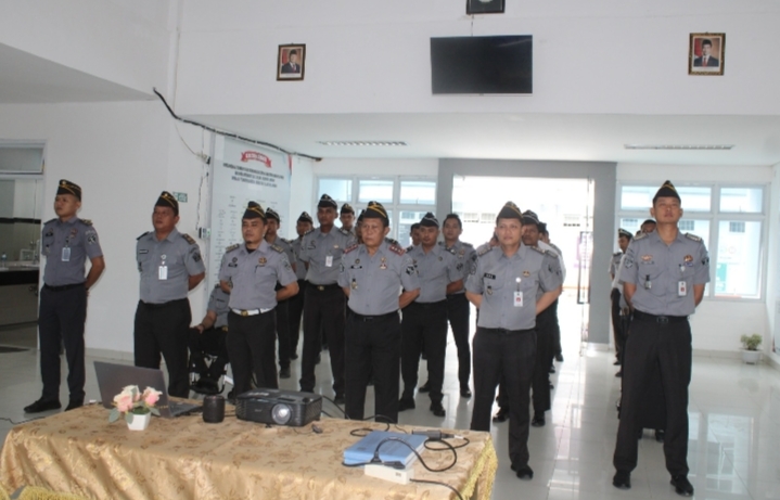 Lapas Narkotika Rumbai Ikuti Apel Bersama Kementerian Koordinator Hukum, HAM, Imigrasi, dan Pemasyarakatan Secara Virtual