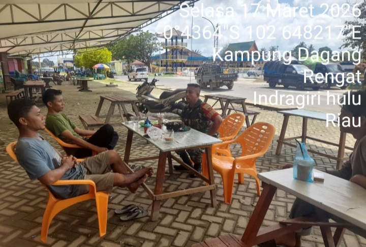 Kunjungi Warga Desa Binaan Babinsa Kerap Melaksanakan Komsos Warganya.