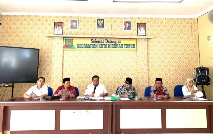 Camat Kota Kisaran Timur Pimpin Rapat Persiapan Pelaksanaan MTQ Dan FSQ Tingkat Kecamatan Tahun 2025