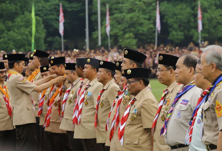 Walikota Pekanbaru Terima Penghargaan Lencana Melati Dari Presiden