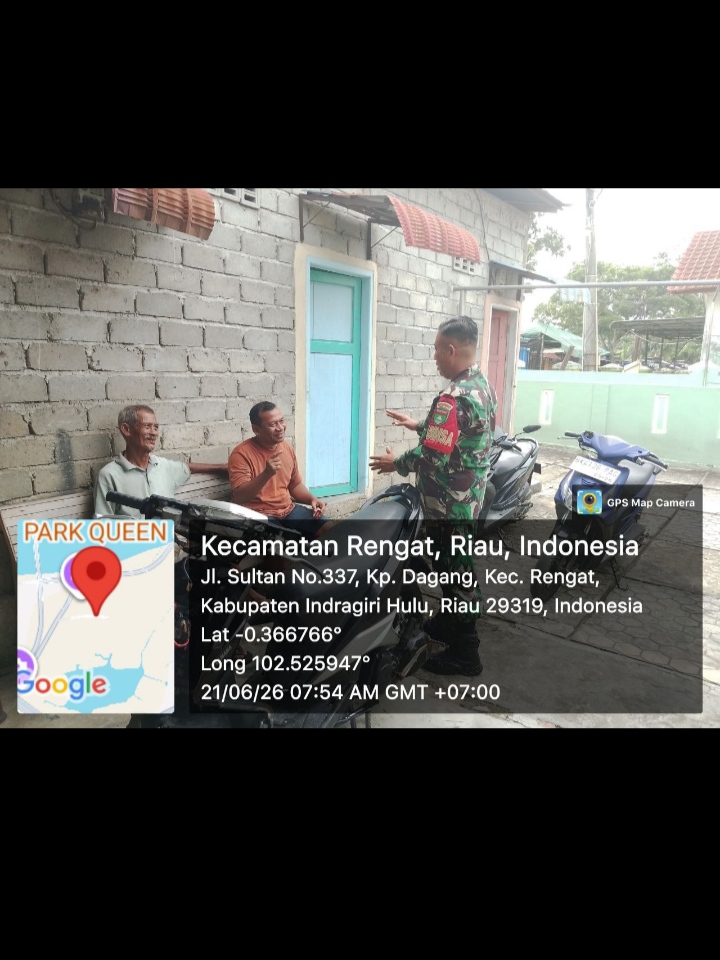 Melalui Komsos Terlihat Begitu Indahnya Jalin Keakraban Antara masyarakat Dengan Babinsa Koramil 01/Rengat