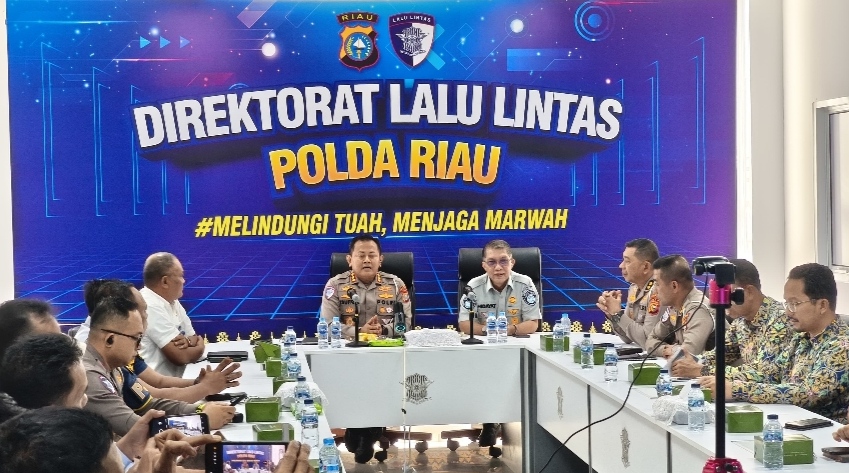 Ditlantas Polda Riau Gencarkan Sosialisasi dan Edukasi Kendaraan Angkutan Barang