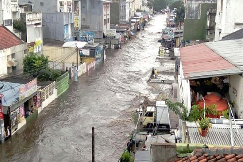 Dahsyatnya Banjir di Jalan Pagarsih Bandung