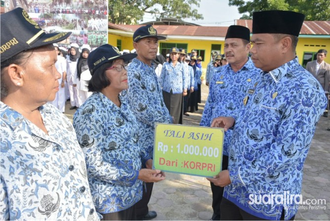 Wabub Sergai Berikan Tali Asih Kepada ASN Pensiun, Serta Penyerahan Simbolis SK CPNS kepada 95 Bidan PTT