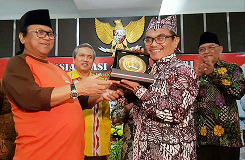 Oesman Sapta : MPR Terus Menerus Sosialisasikan Empat Pilar ke Universitas