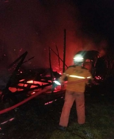 Diduga Alami Stress Berat, Seorang Pria Nekat Bakar Rumah Sendiri