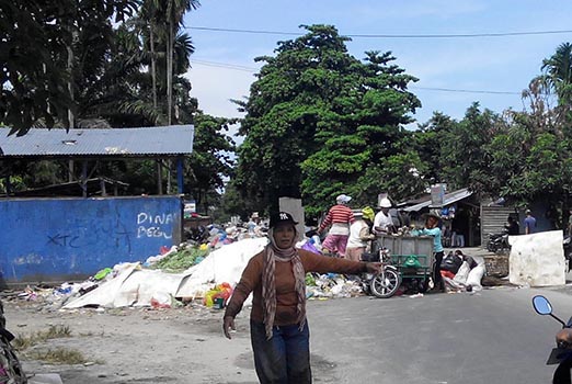 Tumpukan Sampah Rawan Penyakit Menular