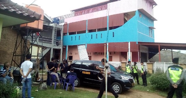 Polisi Olah TKP di Lokasi Penemuan Bom Bekasi Pagi Ini