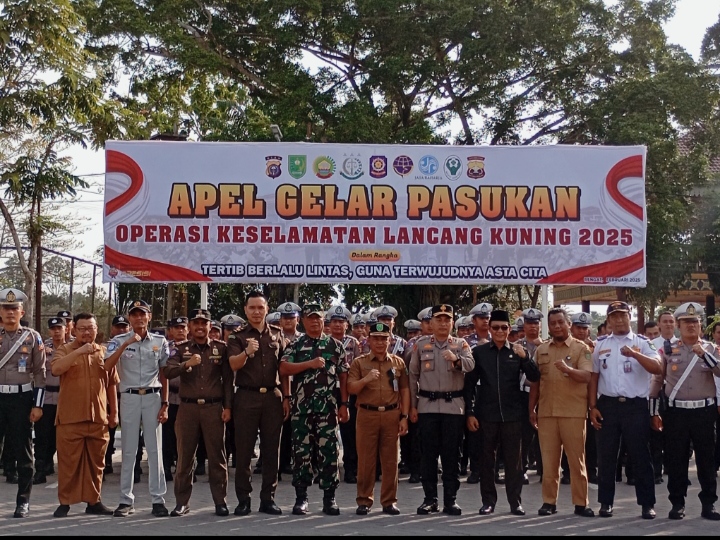 Apel Gelar Pasukan Operasi Keselamatan LK 2025 Dihadiri Dandim 0302/Inhu Yang Diwakili Oleh Kasdim