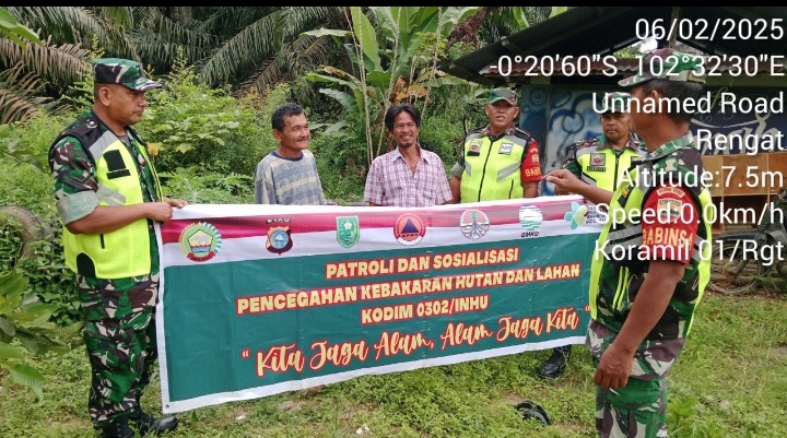 Panas Sudah Mulai Panas Babinsa Terus Giatkan Patroli Karhutla Ke Desa - Desa