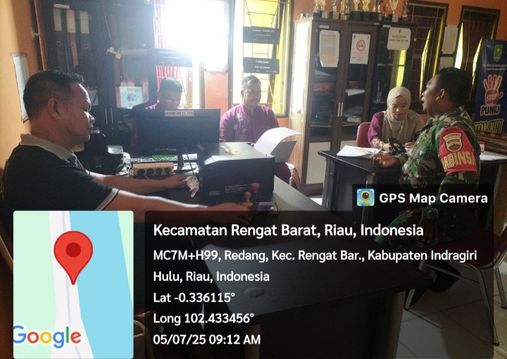 Ciptakan Dan Jaga Hubungan Baik Babinsa Terus Lakukan Komsos Bersama Perangkat Desa Redang