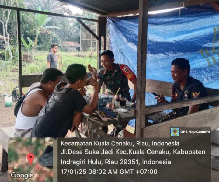 Media Babinsa Untuk Jalin Silaturahmi Bersama Warga Binaan Yakni Melalui Komsos