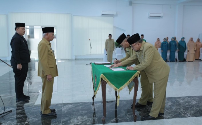 Bupati Asahan Lantik 6 Pejabat Pimpinan Tinggi Pratama Di Lingkungan Pemkab Asahan