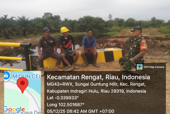 Keakraban Aparat Teritorial Terlihat Menjalankan Komsos Kepada Masyarakat.