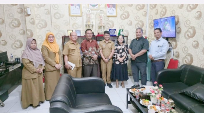Plt Kadis Dukcapil Asahan Terima Kunjungan Pimpinan HKBP Dan GKPI Kisaran