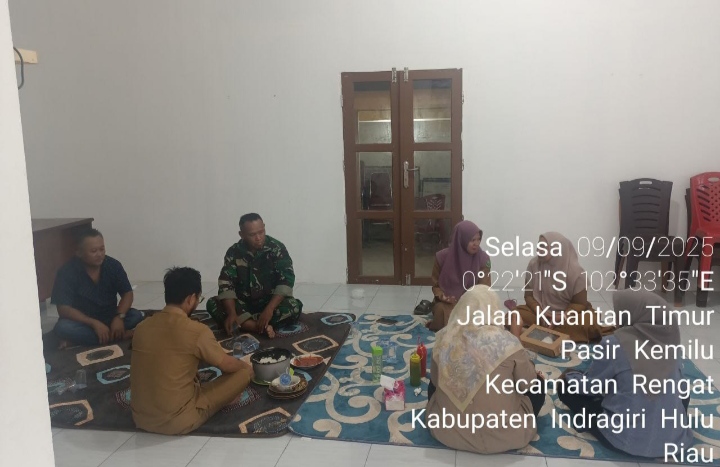 Jalin Silaturahmi Di Desa Paskem Kepada Kades dan Perangkat Desa,Ini Kata Serka Sakimin