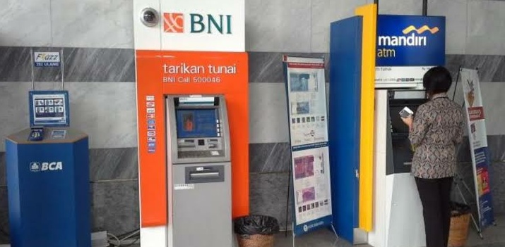 Tarik Tunai dan Cek Saldo di ATM Bank BUMN Tak Lagi Gratis, Kena Biaya Tambahan