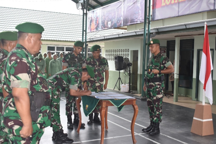 Dandim 0302 / Inhu-Kuansing Tegaskan, Dengan Sertijab Dan Rotasi Sebagai danramil Baru Segera Adaptasi Kuasai Wilayah Teritorial.