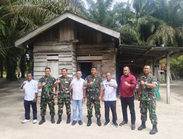 Kunjungan Danrem 031/WB Brigjen TNI Dr. Agustatius Sitepu, S. Sos.,M.Si.,M.Han Ke Kompeh TNTN Didampingi Oleh Dandim 0302/Inhu