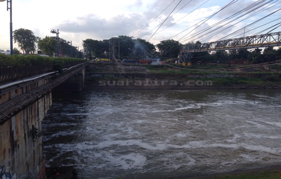 Pencemaran Kali Bekasi, Pemerintah Pusat & Provinsi Harus Turun Tangan