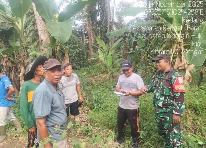 Babinsa Koramil 01/Rengat Lakukan Sosialisasi Tentang Peduli Api Kepada Masyarakat