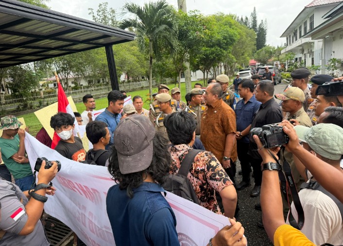 GEMPPAR Demo Kantor Bupati Asahan, Desak Kadis Dan Kabid PMD Dicopot