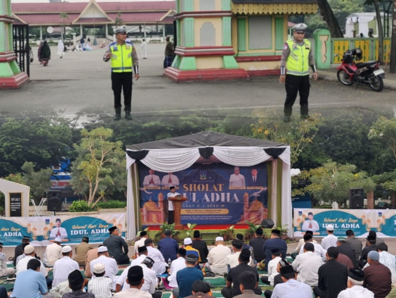 Polres Tebing Tinggi Pengamanan Sholat Idul Adha di Lapangan Merdeka