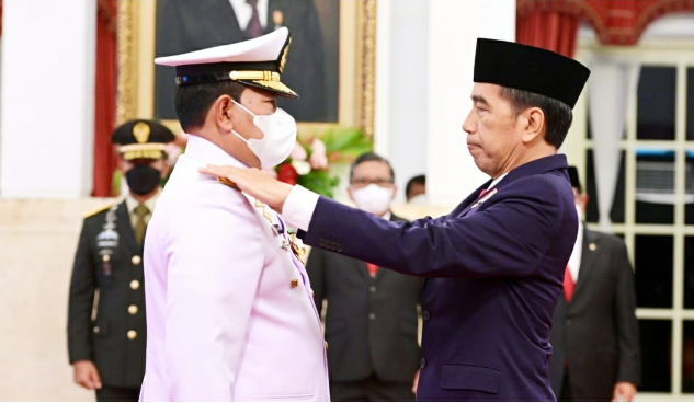 Presiden Jokowi Lantik Laksamana TNI Yudo Margono Sebagai Panglima TNI