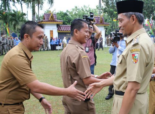 Senin, Pemko Halal Bi Halal dan Apel Pertama