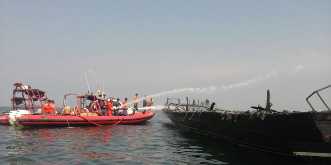 Kebakaran Kapal, 194 Penumpang Selamat dan 2 Korban Tewas