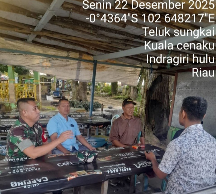 Bangun Komonikasi Dengan Warga Saat Melaksanakan Komsos Dengan Warga Desa Binaan