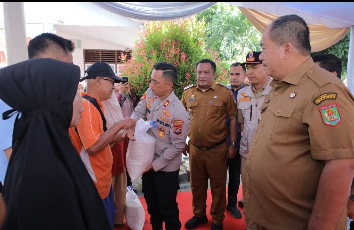 Pemkab Asahan Salurkan Bantuan Pangan Untuk Warga Terdampak Banjir
