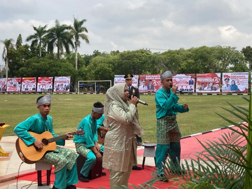 Penampilan Band Akustik Dari Lapas Kelas IIB Ramaikan Acara HUT RI ke 79