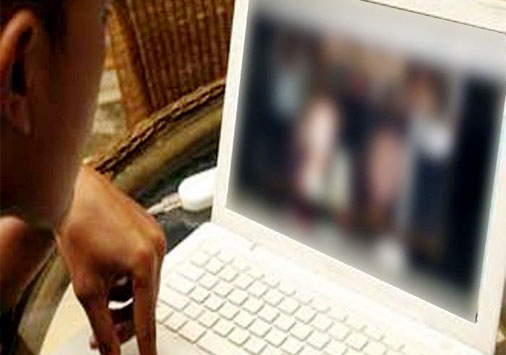 Jual Pramugari dan Model Via Online, Mucikari Ditangkap