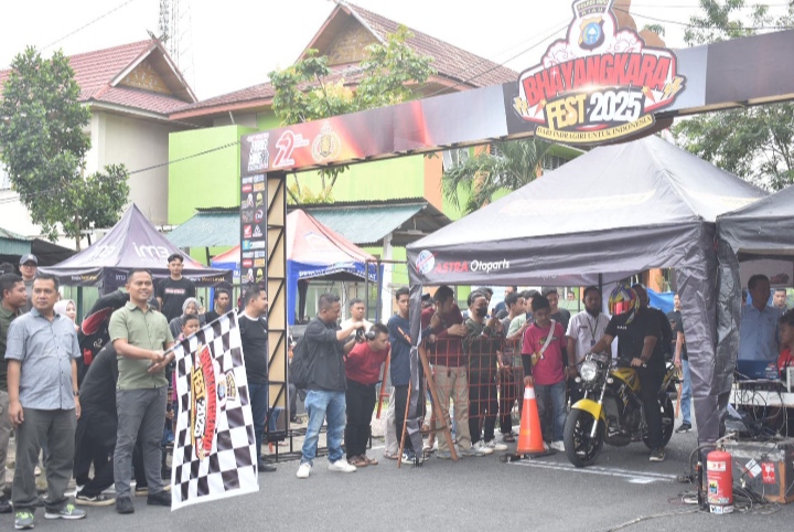 Dandim 0302/Inhu - Kuansing Hadiri Pembukaan Presisi Time Drag Bike Indragiri 2025 Dalam Rangka HUT Bhayangkara Ke - 79