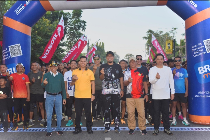 Polres Inhu Gelar Fun Run Untuk Sambut HUT Bhayangkara Ke-79 Serta Gelorakan Riau Bhayangkara 2025.