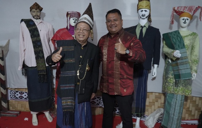 PSBD Ke-VI, Wakil Bupati Asahan Saksikan Penampilan Seni Budaya Etnis Simalungun