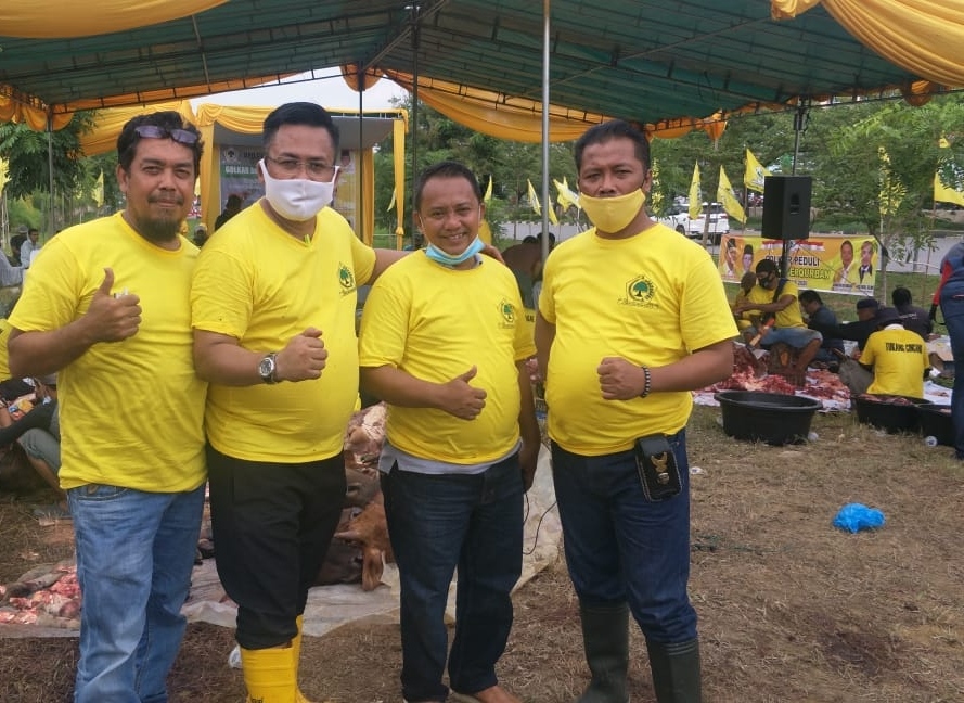 Merayakan Idul Adha, Golkar Kepri Berqurban 11 Sapi dan 10 Kambing