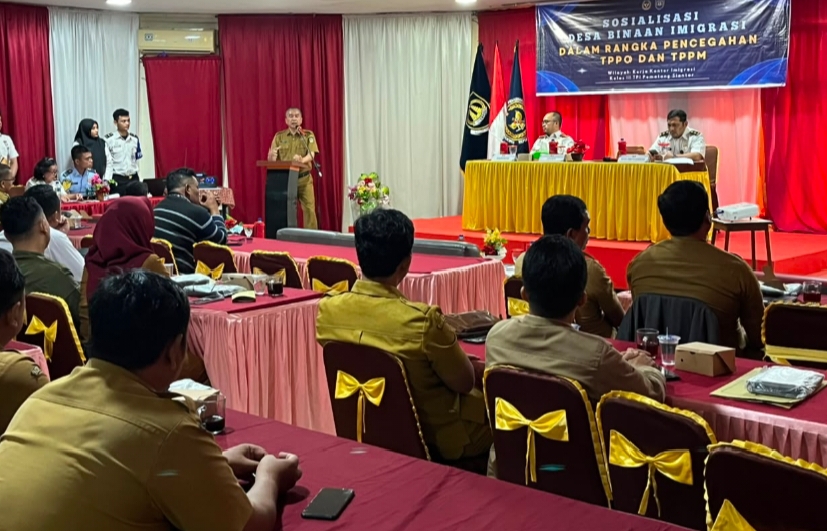 Sekda Tebing Tinggi Buka Sosialisasi Desa Binaan Imigrasi, Minta Lurah Mampu Dekteksi Dini Modus TPPO dan TPPM