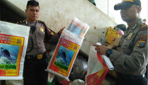 Diduga Oplos Beras, Gudang PT. DMSA Bengkalis Dibongkar Polisi