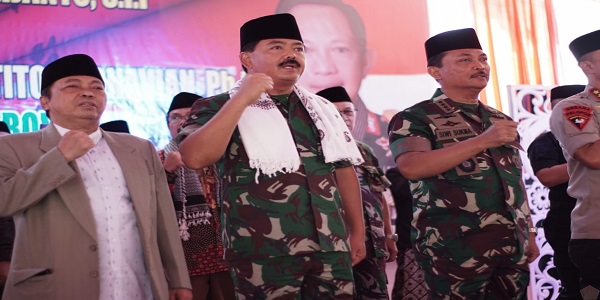 Panglima TNI: Peran Kyai Dan Santri Sangat Sentral Dalam Menjaga Heterogenitas Masyarakat Indonesia