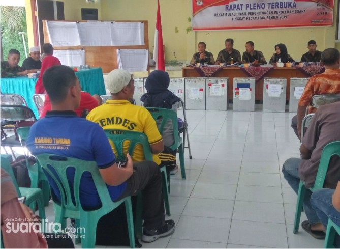 Rapat Pleno terbuka Kecamatan Rengat Barat berlanjut hingga hari ini