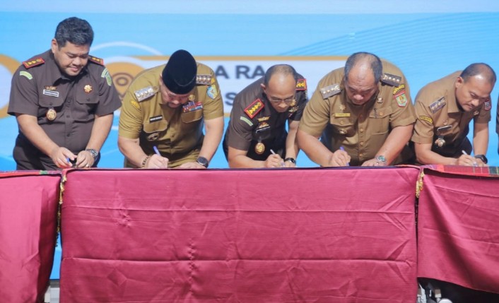 Bupati Hadiri Penandatanganan MoU/PKS Di Medan