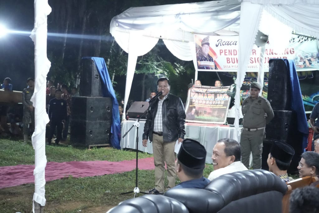 Audiensi Sekaligus Melayur Jalur di Desa Pisang Berebus Kecamatan Gunung Toar