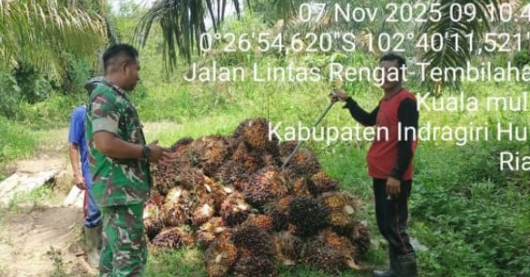 Babinsa Kuala Mulia Sambangi Masyarakatnya Melalui Komsos