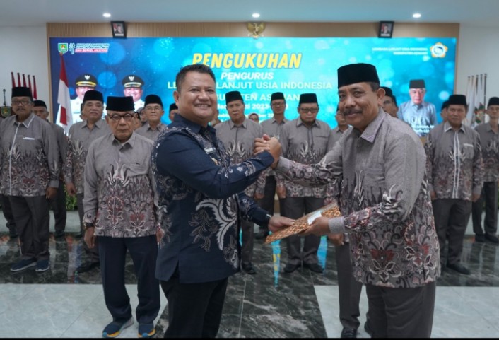 Wakil Bupati Asahan Kukuhkan Pengurus LLI