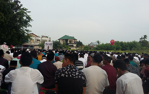 Jemaah Padati Beberapa Tempat Shalat Ied