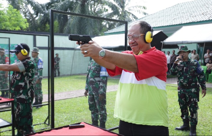 Bupati Asahan Bersama Forkopimda Ikuti Eksibisi Menembak Executive 2025