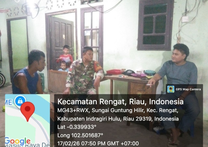 Jaga Ketertiban Dan Keamanan Malam, Babinsa Rutin Patroli Siskamling