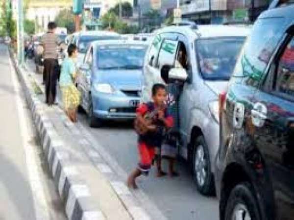 Dinsos Diminta Terus Monitor Keberadaan Gepeng di Pekanbaru